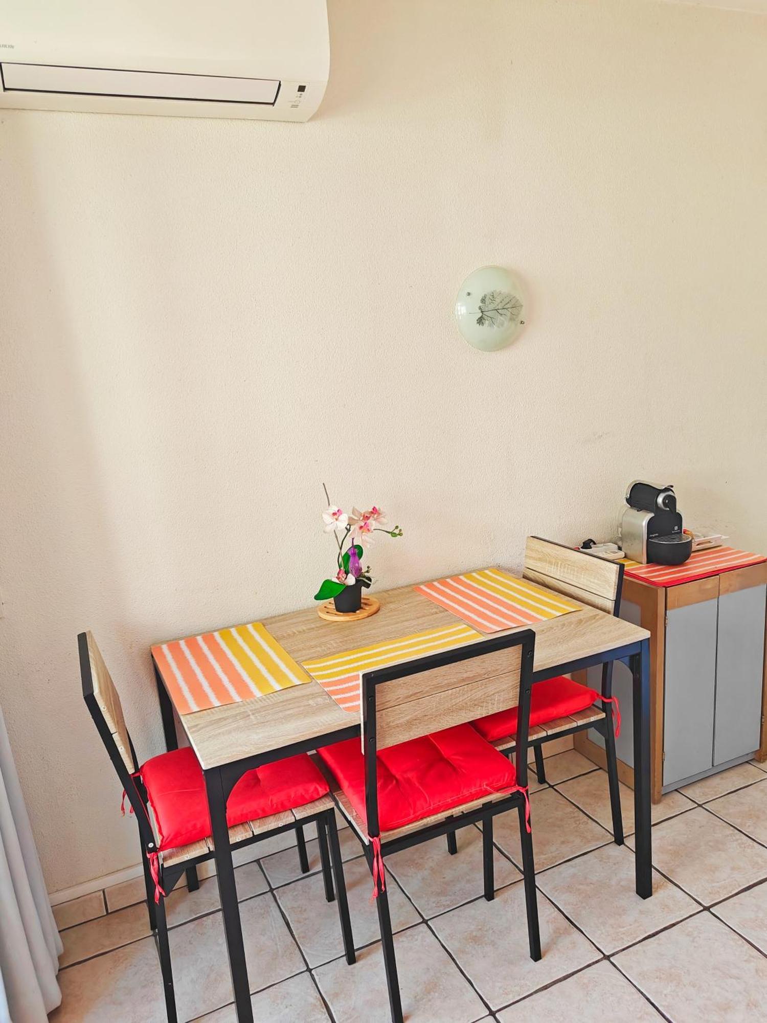 Appartamento Centre Juan Les Pins Esterno foto